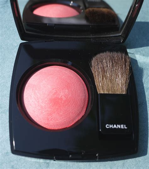 chanel fleur du lots|Chanel Fleur de Lotus Joues Contraste Blush Review .